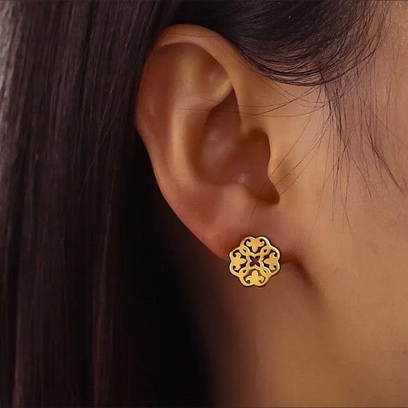 🔵𝟲𝟱%𝗢𝗙𝗙 𝗯𝘂𝗻𝗱𝗹𝗲𝘀 𝟯+🔵 NEW Fleur-De-Lis Stainless Steel Earrings - Picture 8 of 11